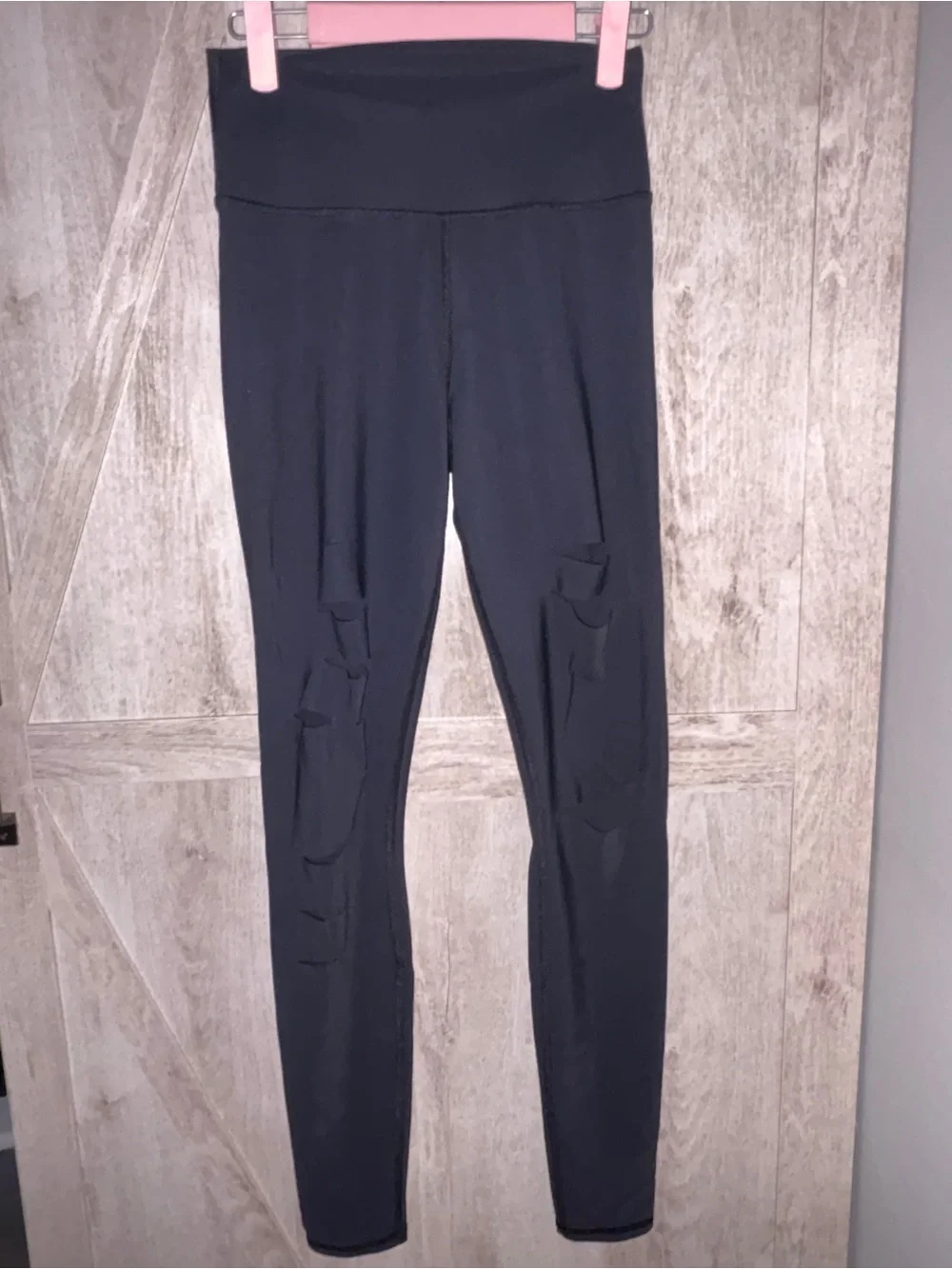 ALO Yoga High-Waist Ripped Warrior Leggings Black | S/M